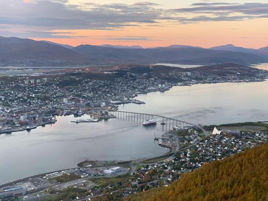 Appartamento Fantastic With Fjellheisen As Your Nearest Neighbor Tromsø